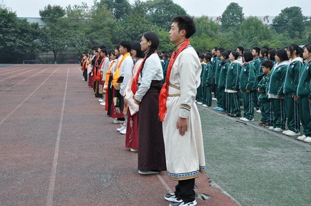 誦讀中華傳統(tǒng)國(guó)學(xué)經(jīng)典，踐行“五個(gè)學(xué)會(huì)三個(gè)規(guī)范”2.jpg